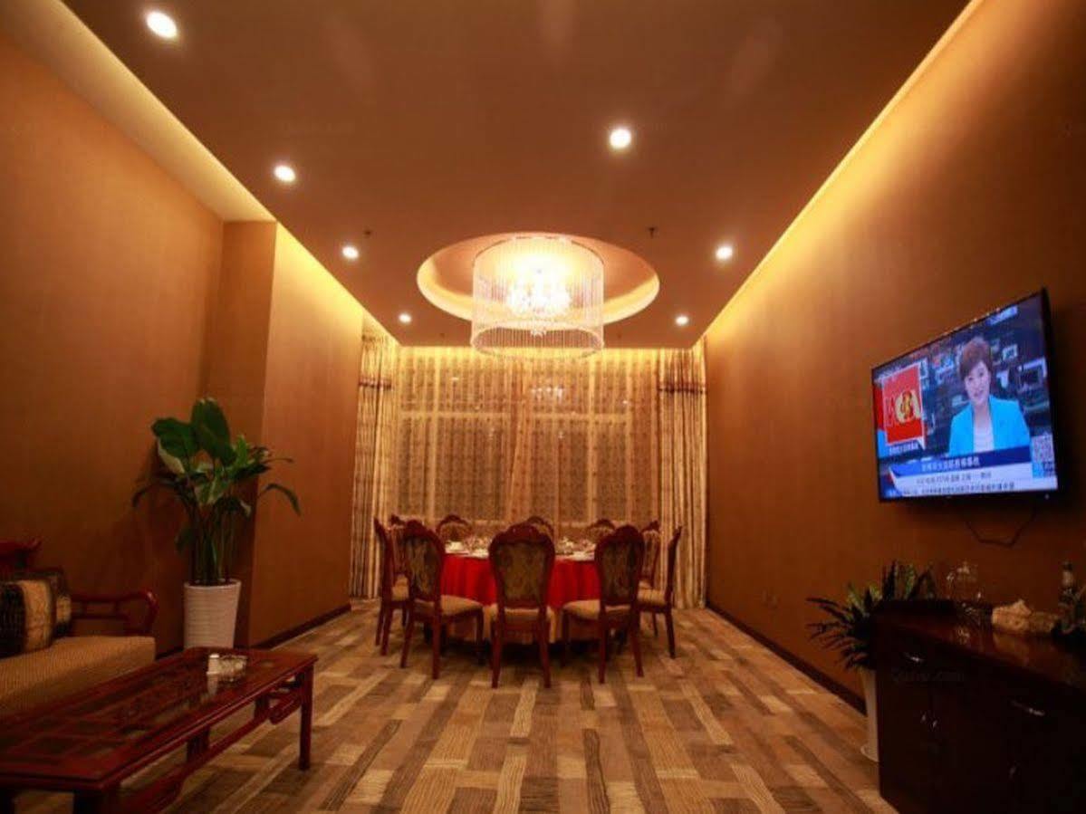 Greentree Eastern Rizhao Rongan Shuimuqinghua Hotel Exterior photo